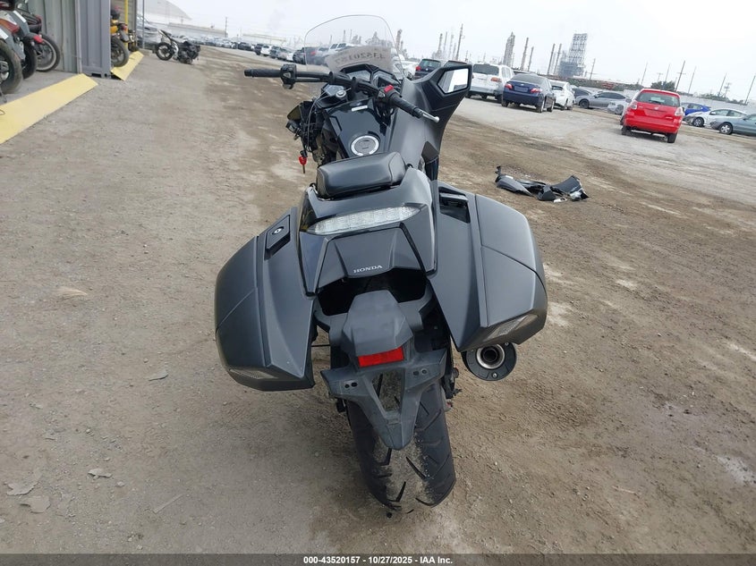 JH2RC8115FK000200 2015 HONDA NC photo no. 6