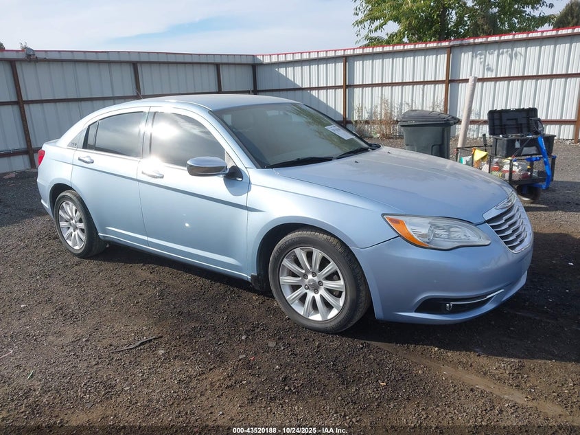 CHRYSLER 200 LIMITED