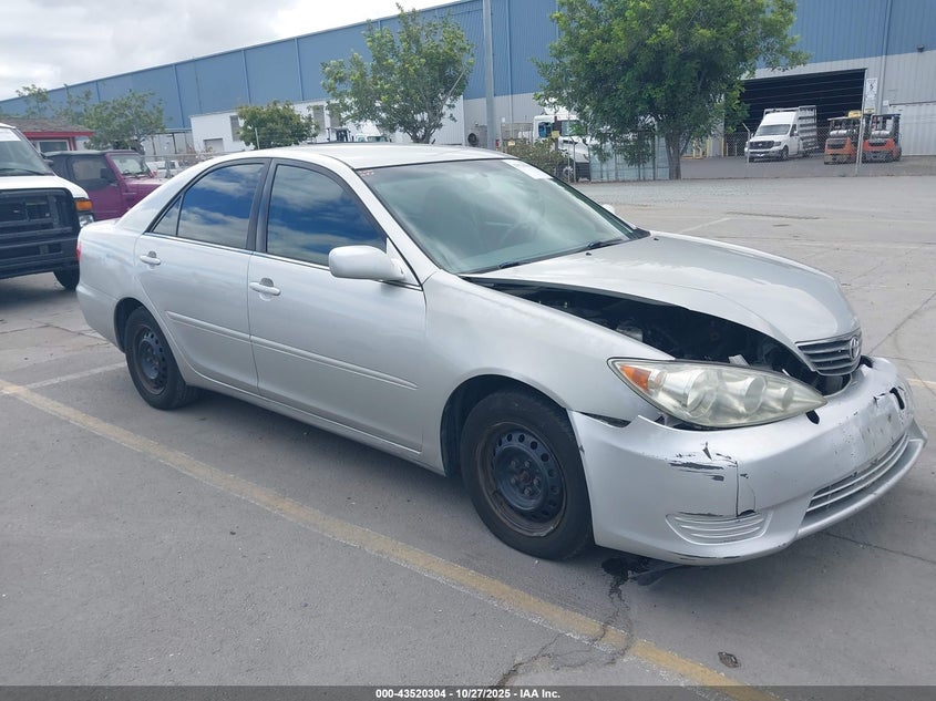 2005 Toyota Camry Le
