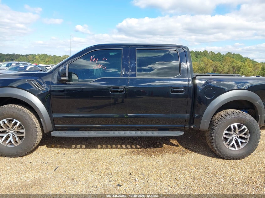 2018 Ford F-150 Raptor VIN: 1FTFW1RGXJFD93261 Lot: 43520342
