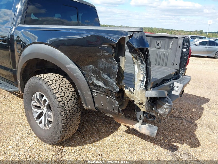 2018 Ford F-150 Raptor VIN: 1FTFW1RGXJFD93261 Lot: 43520342