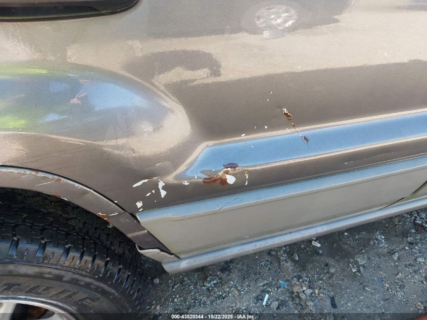 2002 Jeep Grand Cherokee Laredo VIN: 1J4GX48S72C301674 Lot: 43520344