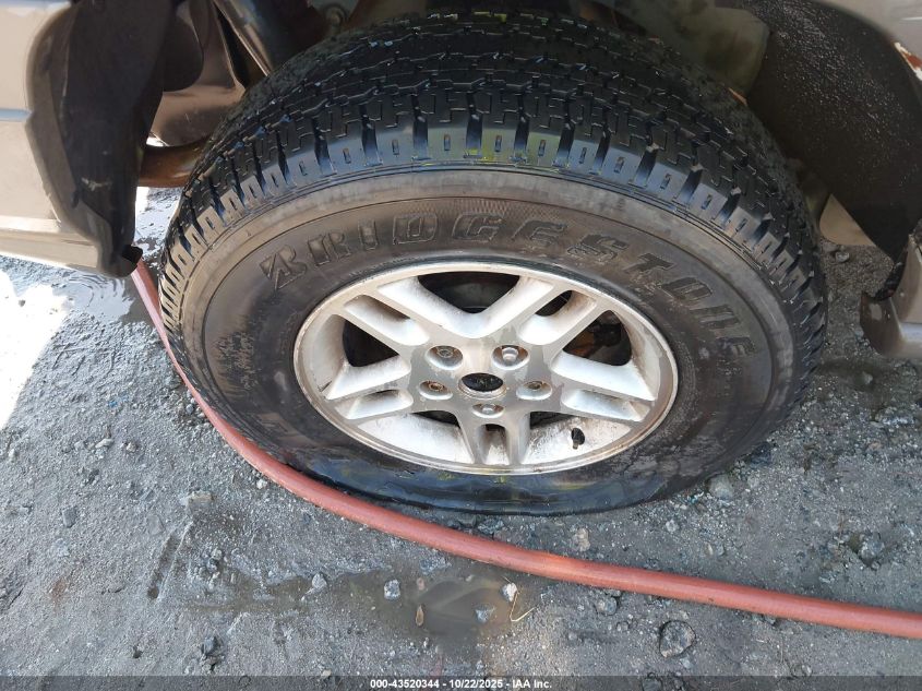 2002 Jeep Grand Cherokee Laredo VIN: 1J4GX48S72C301674 Lot: 43520344