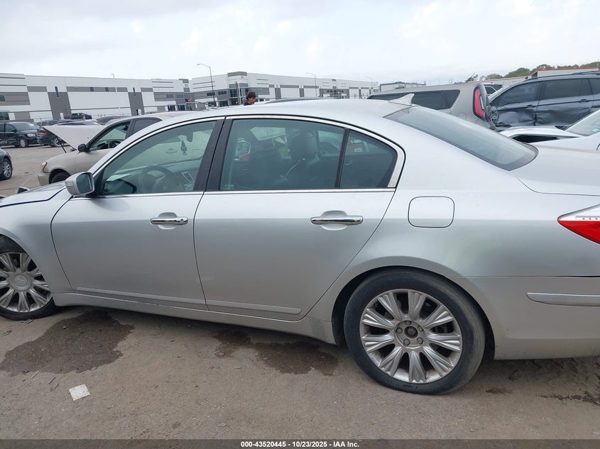 2009 Hyundai Genesis 3.8 VIN: KMHGC46E99U024699 Lot: 43520445