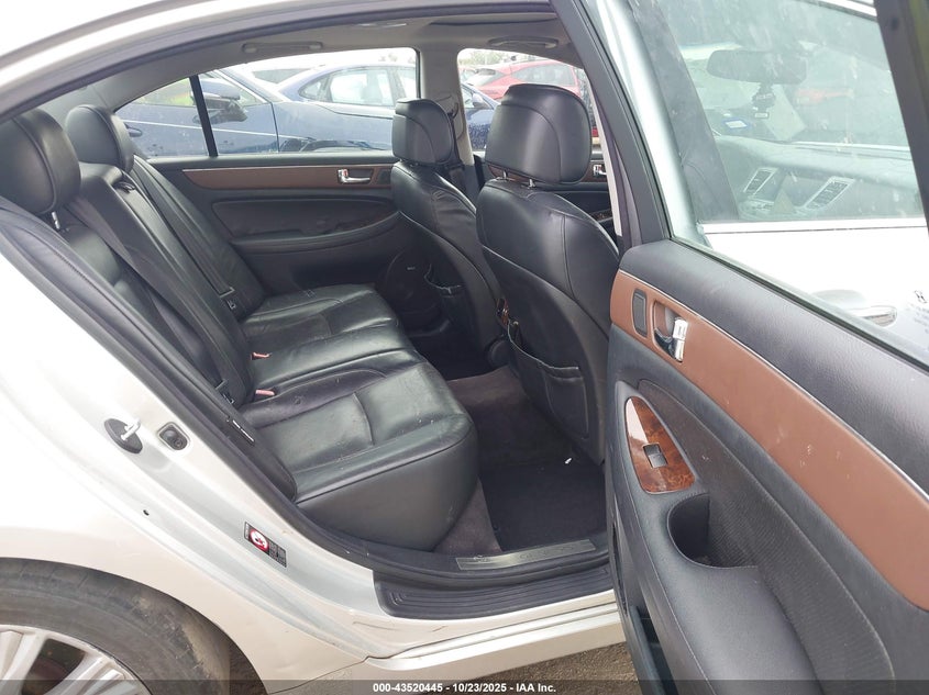 2009 Hyundai Genesis 3.8 VIN: KMHGC46E99U024699 Lot: 43520445