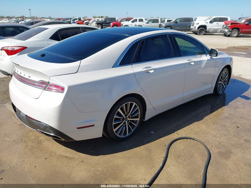 3LN6L5A99HR634281 2017 LINCOLN MKZ photo no. 4