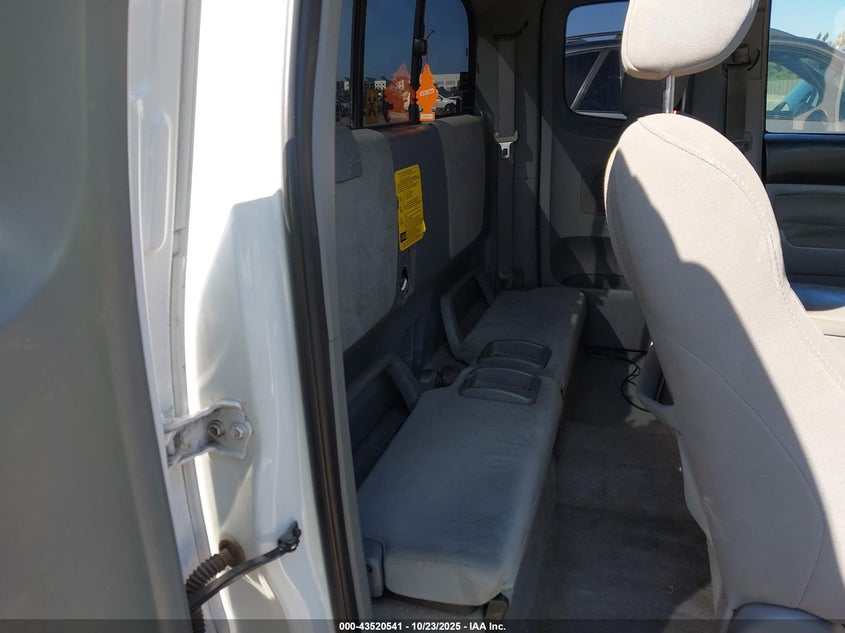 5TETU62N58Z490671 2008 TOYOTA TACOMA photo no. 8