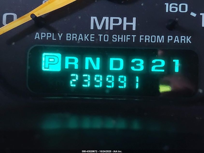 2000 GMC Sierra 1500 Sle VIN: 1GTEC19V4YZ330037 Lot: 43520672