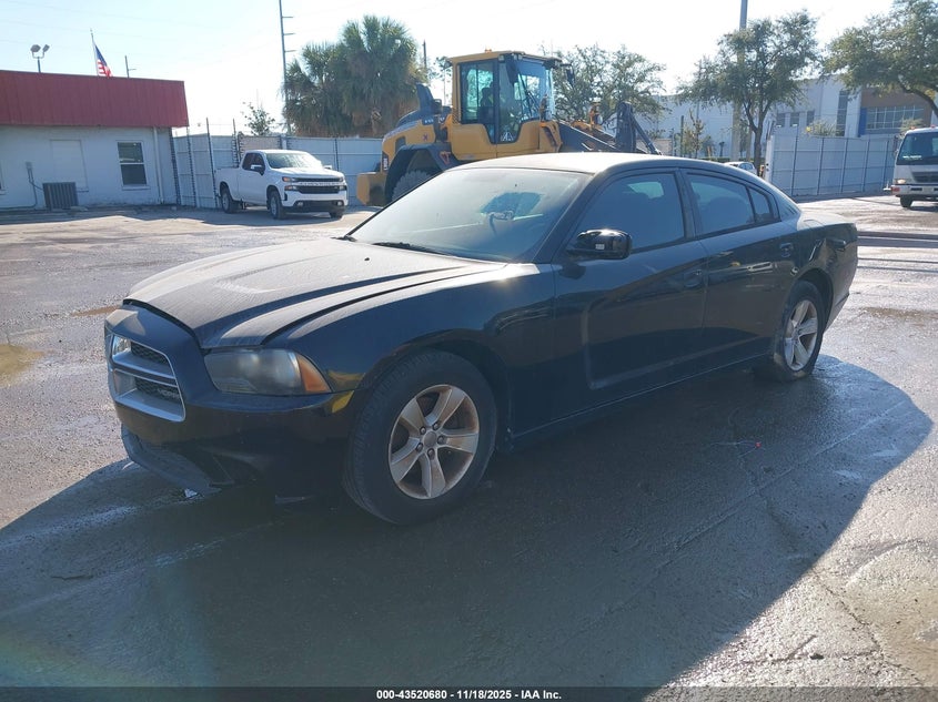 Vin: 2b3cl3cg5bh612709, lot: 44015657, dodge charger 20112