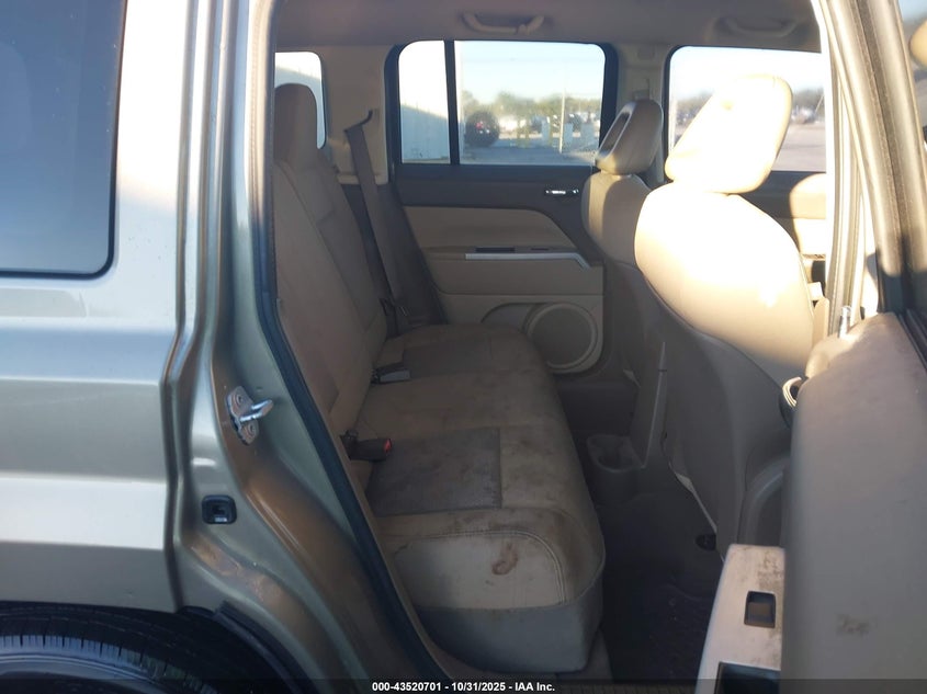1J8FT28W18D642763 2008 JEEP LIBERTY (PATRIOT) photo no. 8
