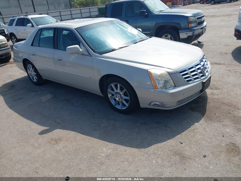 CADILLAC DTS LUXURY COLLECTION