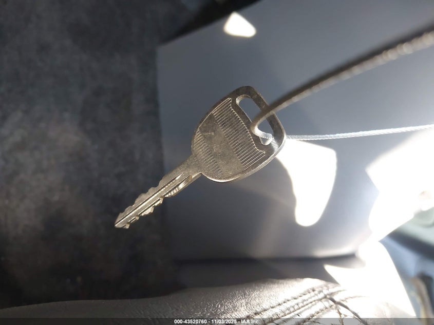 2002 Chevrolet Suburban 1500 Lt VIN: 1GNFK16Z12J237195 Lot: 43520760