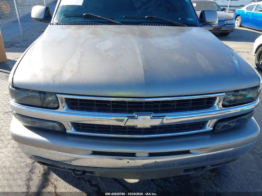 2002 Chevrolet Suburban 1500 Lt VIN: 1GNFK16Z12J237195 Lot: 43520760