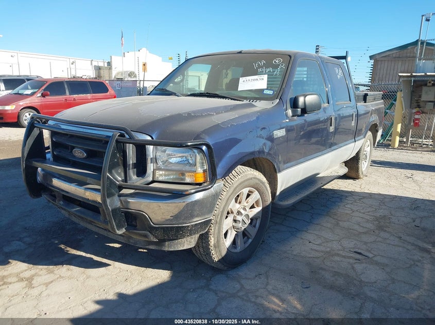 1FTNW20LX2EB86338 2002 FORD F250 photo no. 2