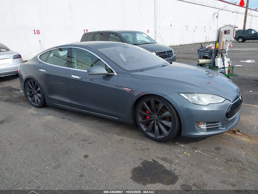 2014 TESLA MODEL S P85 - 5YJSA1H17EFP29887