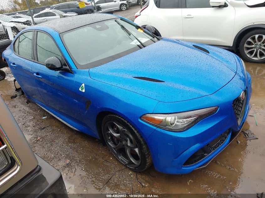 ALFA ROMEO GIULIA QUADRIFOGLIO RWD