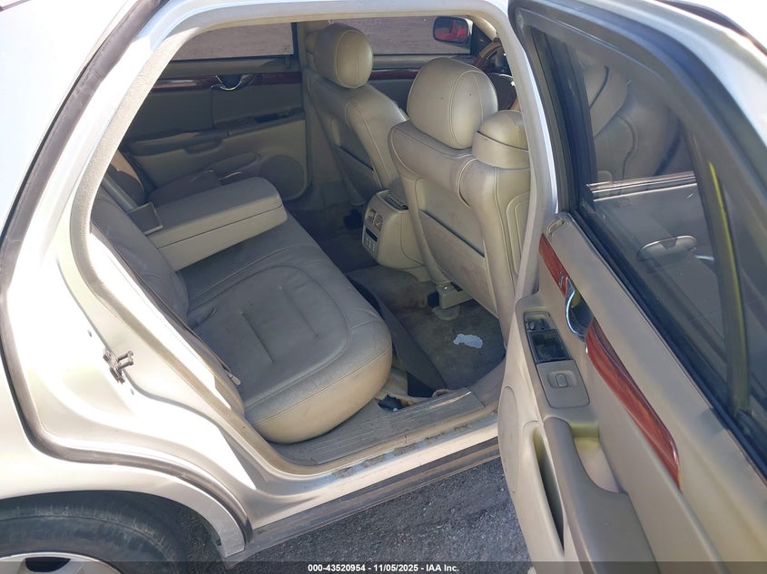 2001 Cadillac Deville Standard W/W20 VIN: 1G6KD54Y71U124550 Lot: 43520954