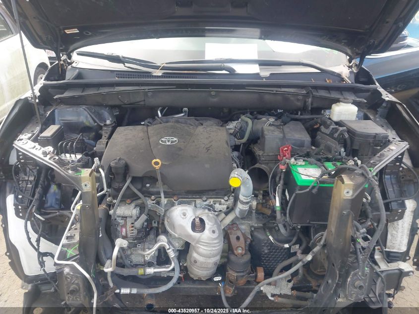 2018 TOYOTA HIGHLANDER XLE 5TDJZRFH3JS914155