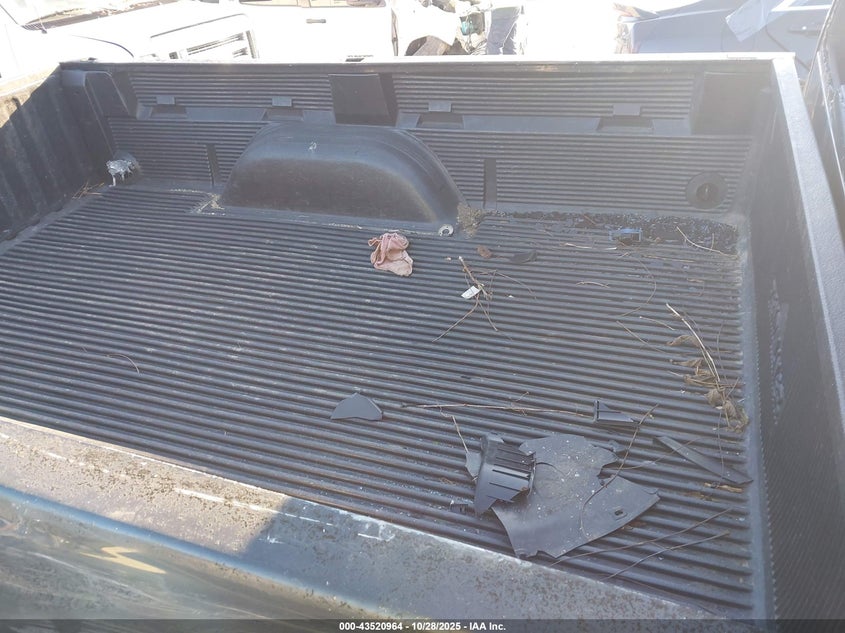 2003 GMC Sierra 1500 VIN: 1GTEC14V63E379022 Lot: 43520964