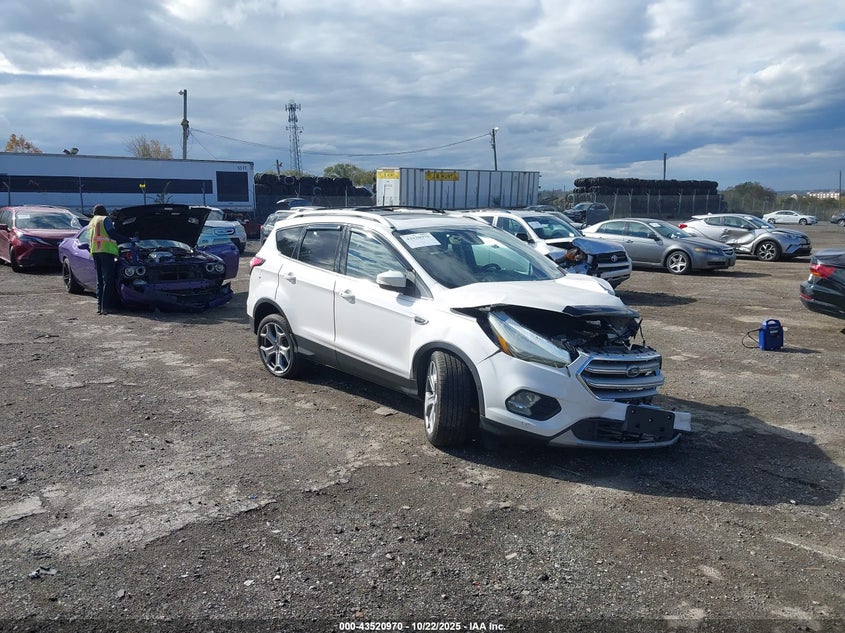FORD ESCAPE TITANIUM