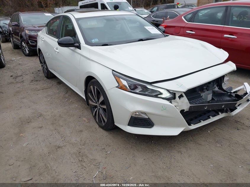 NISSAN ALTIMA 2.5 SR