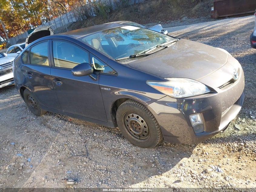 TOYOTA PRIUS THREE