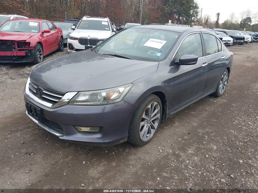 1HGCR2F52DA209842 2013 HONDA ACCORD photo no. 2