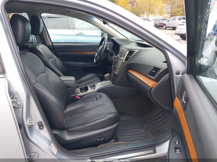 2014 SUBARU OUTBACK 2.5I LIMITED 4S4BRCLCXE3255990