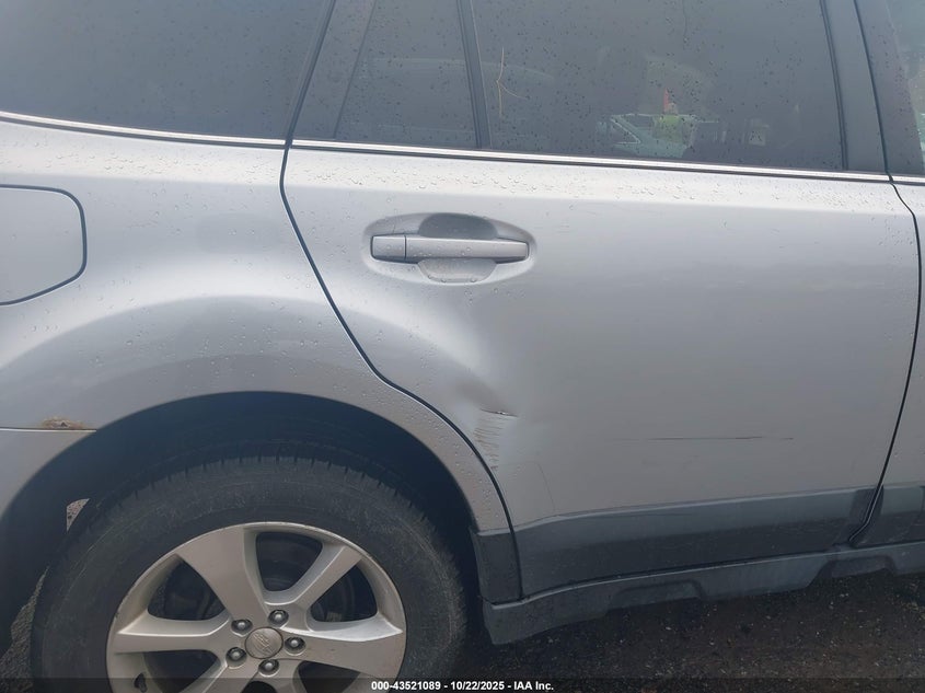 2014 SUBARU OUTBACK 2.5I LIMITED 4S4BRCLCXE3255990