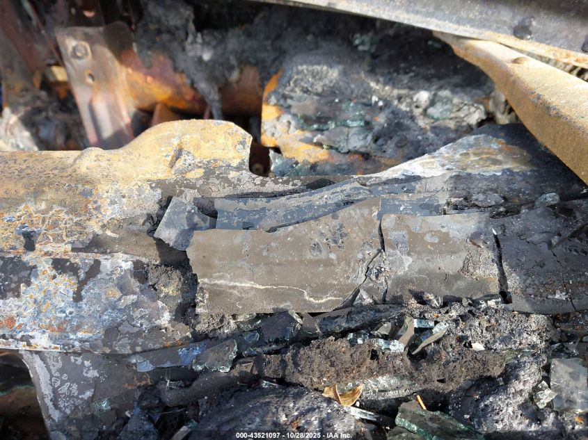 2009 Ford E-350 Cutaway VIN: 1FDEE35PX9DA80875 Lot: 43521097