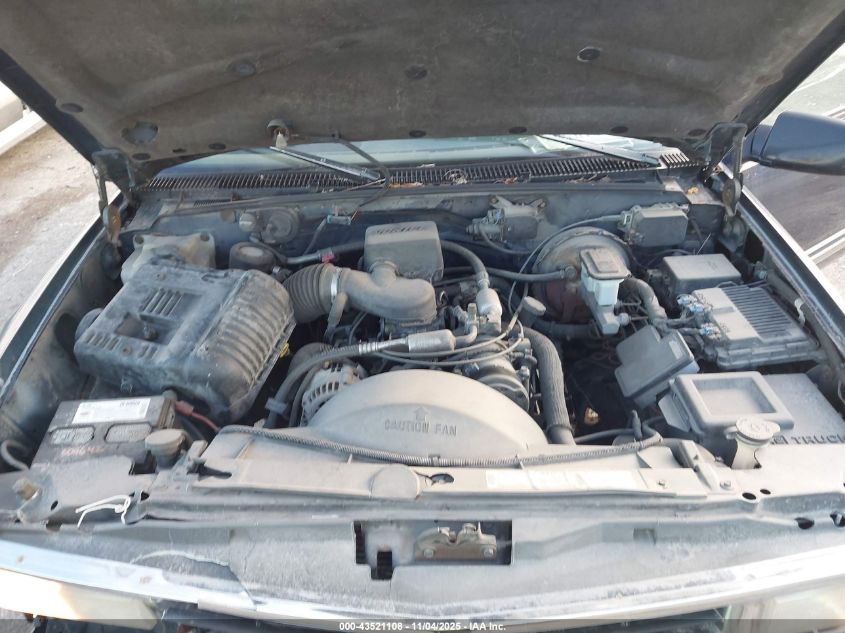 1996 Chevrolet Gmt-400 K1500 VIN: 2GCEK19R4T1212710 Lot: 43521108