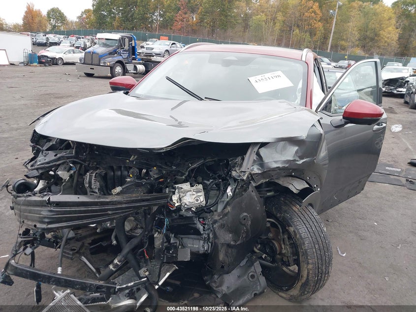 2025 NISSAN KICKS SR INTELLIGENT AWD 3N8AP6DD1SL360338