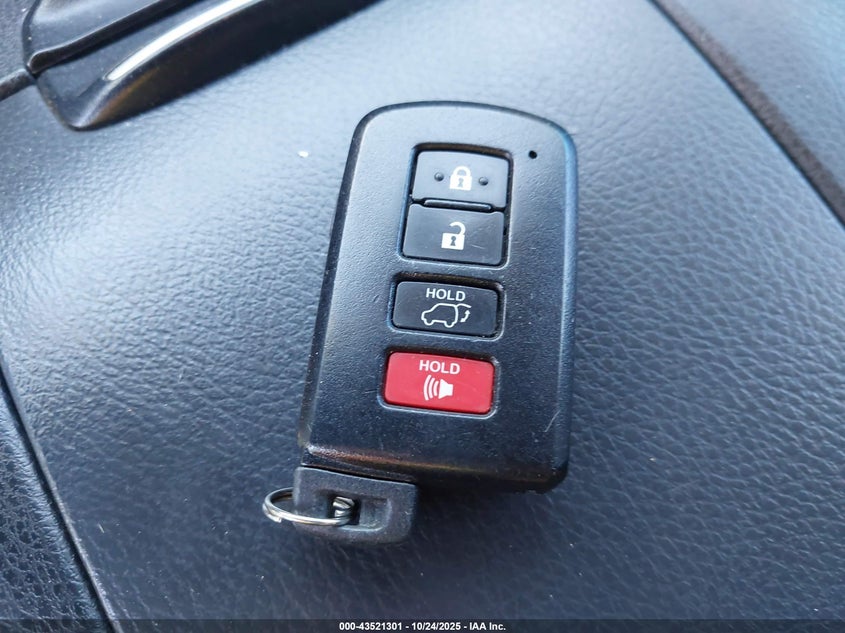 2016 TOYOTA HIGHLANDER XLE V6 5TDKKRFH5GS506306