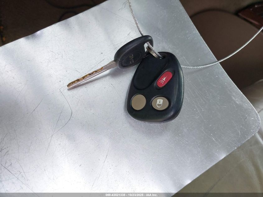 2004 GMC Envoy Slt VIN: 1GKDT13S942188589 Lot: 43521338