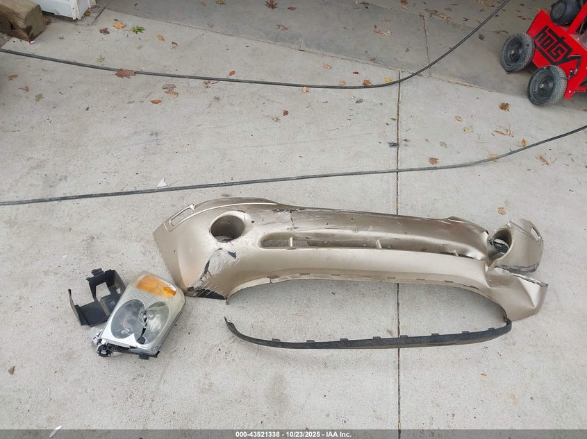 2004 GMC Envoy Slt VIN: 1GKDT13S942188589 Lot: 43521338