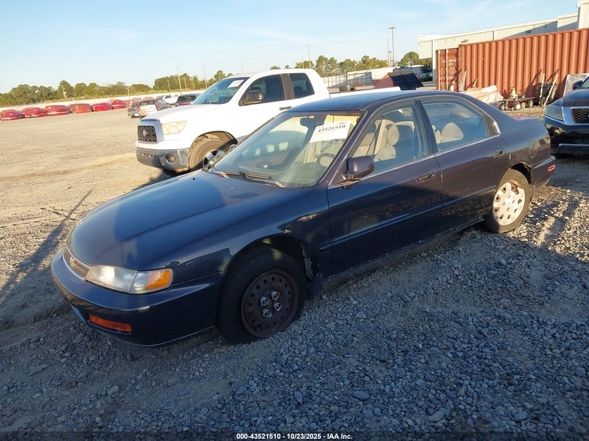 1HGCE6643VA016384 1997 HONDA ACCORD photo no. 2