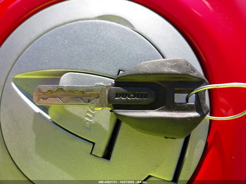 ZDMHAATW8LB000654 2020 DUCATI PANIGALE photo no. 11