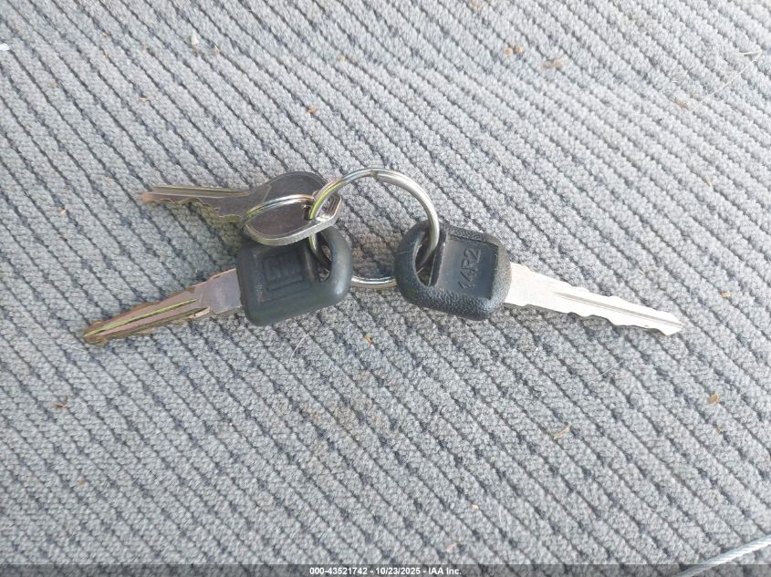 1998 Chevrolet K1500 Fleetside VIN: 1GCEK19W4WE128069 Lot: 43521742