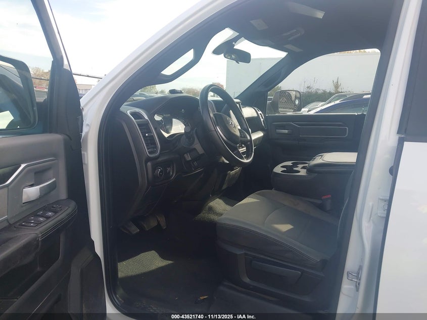 2022 Ram 3500 Big Horn 4X4 8' Box VIN: 3C63R3HL6NG291391 Lot: 43521740