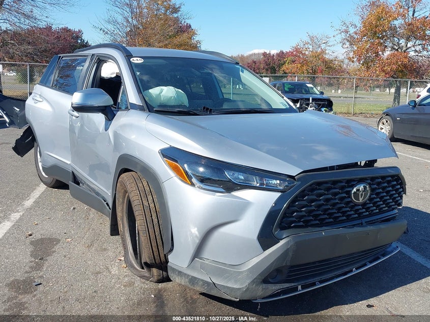 TOYOTA COROLLA CROSS LE