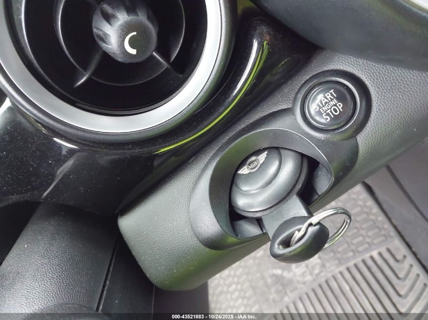 2009 Mini Cooper S VIN: WMWMF73579TT98333 Lot: 43521883