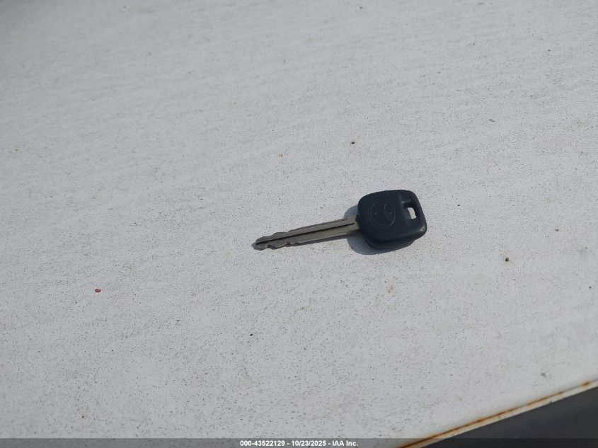 2002 Toyota Camry Le VIN: JTDBE32KX20065032 Lot: 43522129