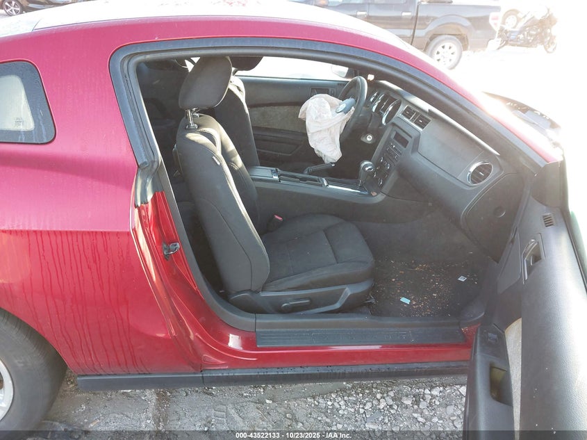 2012 Ford Mustang V6