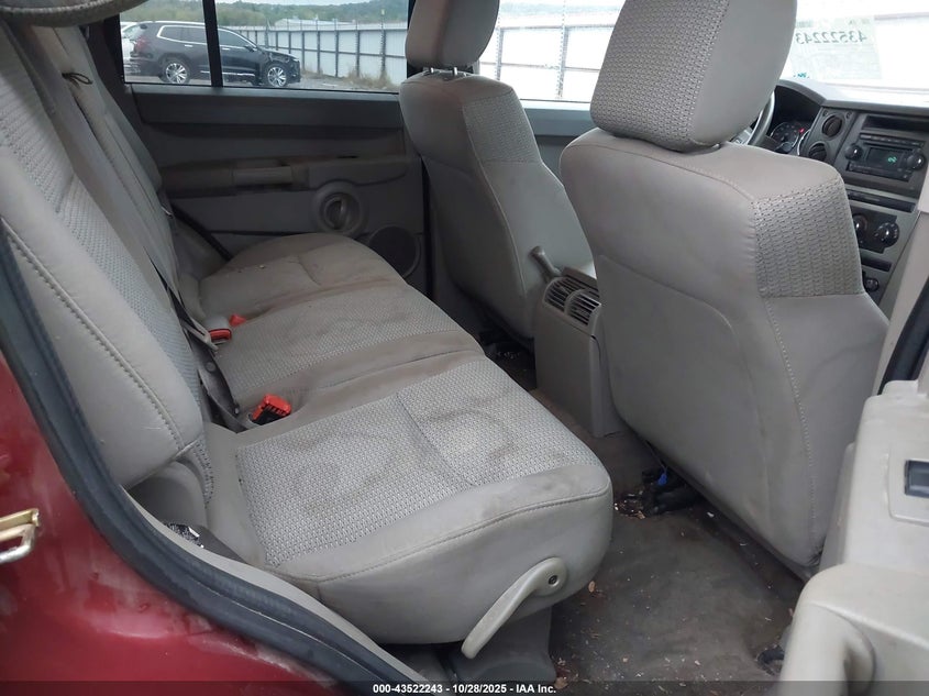 2007 Jeep Commander Sport VIN: 1J8HH48P97C555650 Lot: 43522243