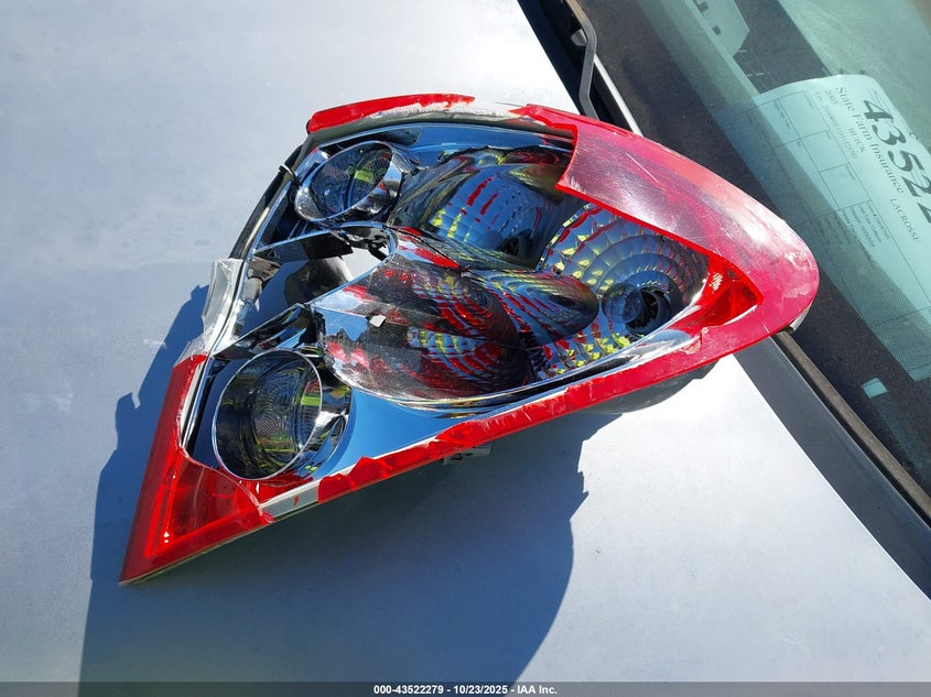 2005 Buick Lacrosse Cxl VIN: 2G4WD532351323703 Lot: 43522279