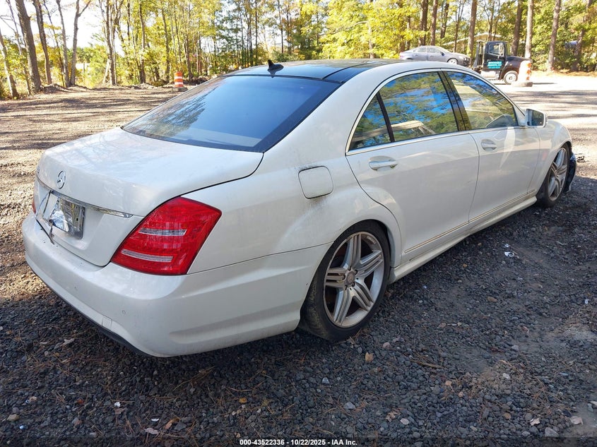 2013 MERCEDES-BENZ S 550 WDDNG7DB9DA525974