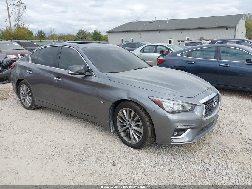 INFINITI Q50 LUXE AWD