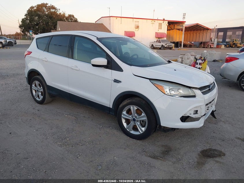FORD ESCAPE SE