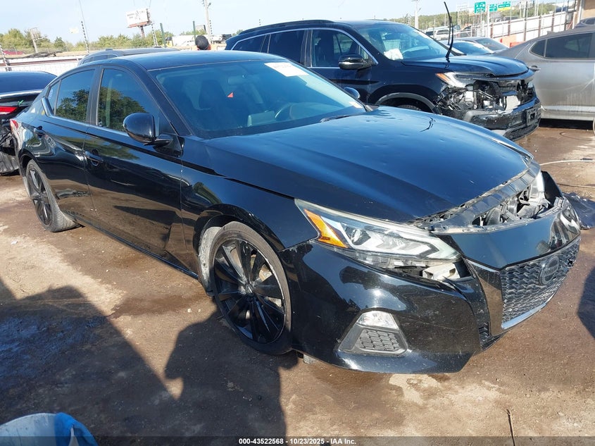 NISSAN ALTIMA 2.5 SR