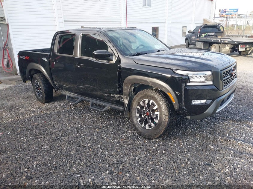 NISSAN FRONTIER PRO-4X 4X4